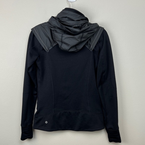 Lululemon Snug Sprinter Jacket - Picture 5 of 9